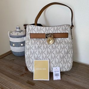 Michael Kors Hamilton Traveler Crossbody